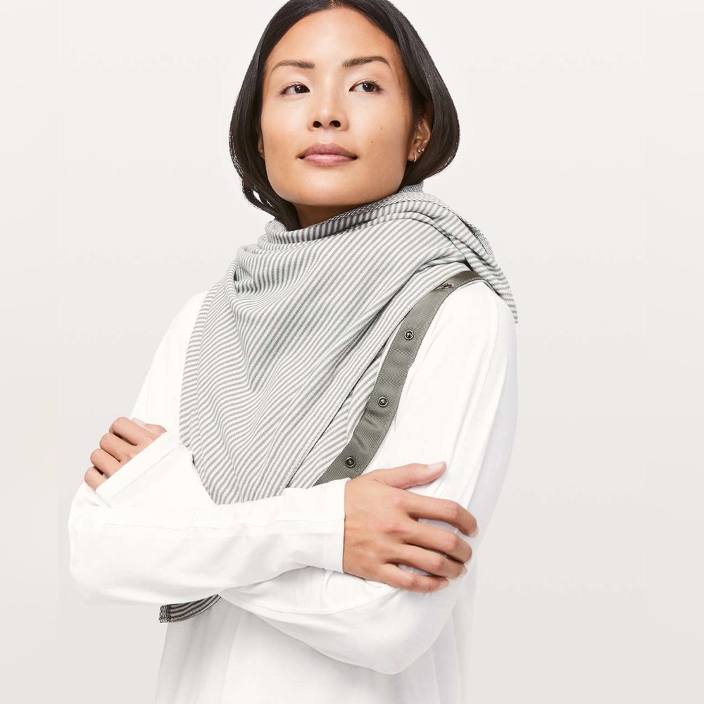 Lululemon Vinyasa Scarf - Picture 2 of 6